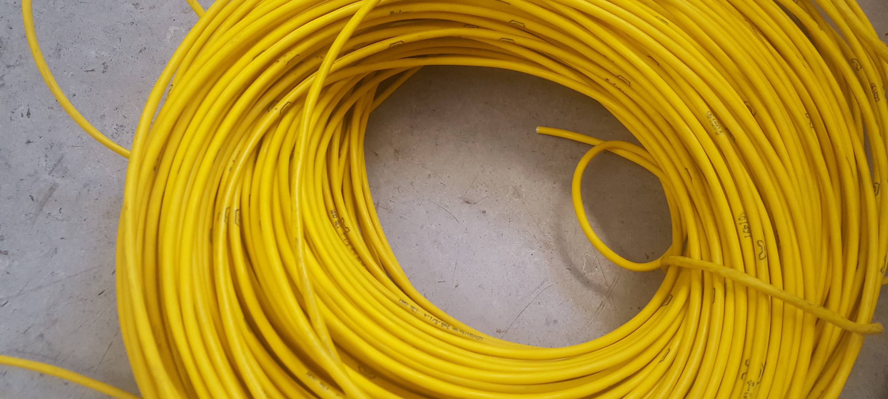 Unbekannte stehlen Hunderte Meter Kabel in Blankenheim