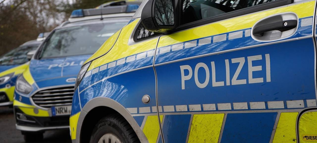 Viel Blaulicht wegen Unfall in Euskirchen