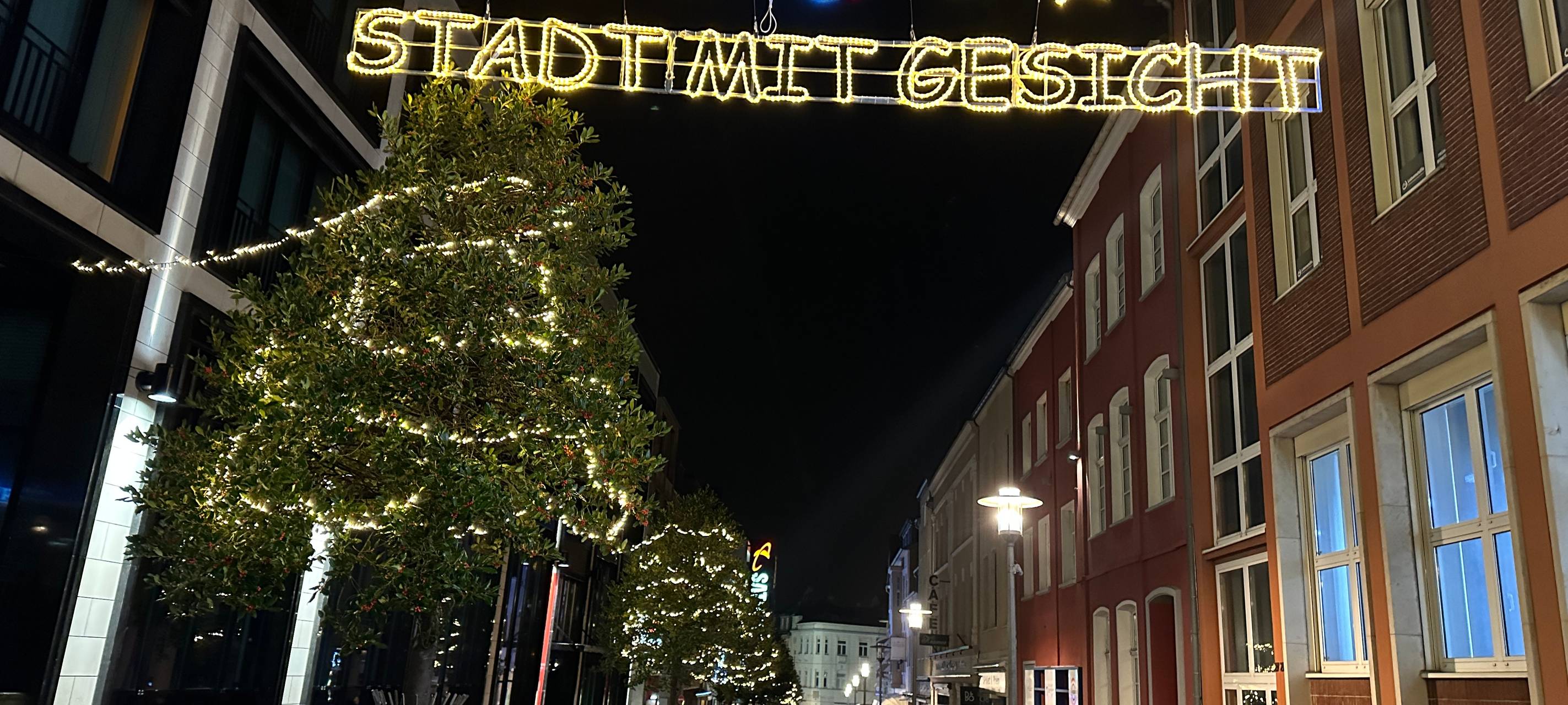 Einzelhandelsverband: Weihnachtsgeschäft läuft schleppend