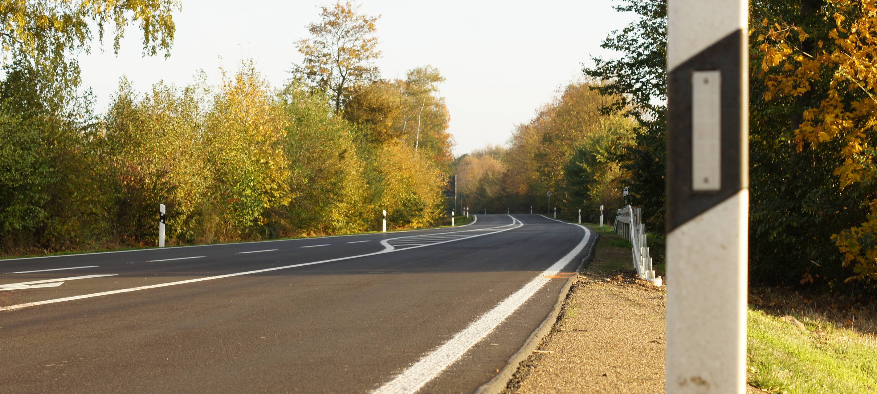 Motorradfahrer verunglückt und schwer verletzt