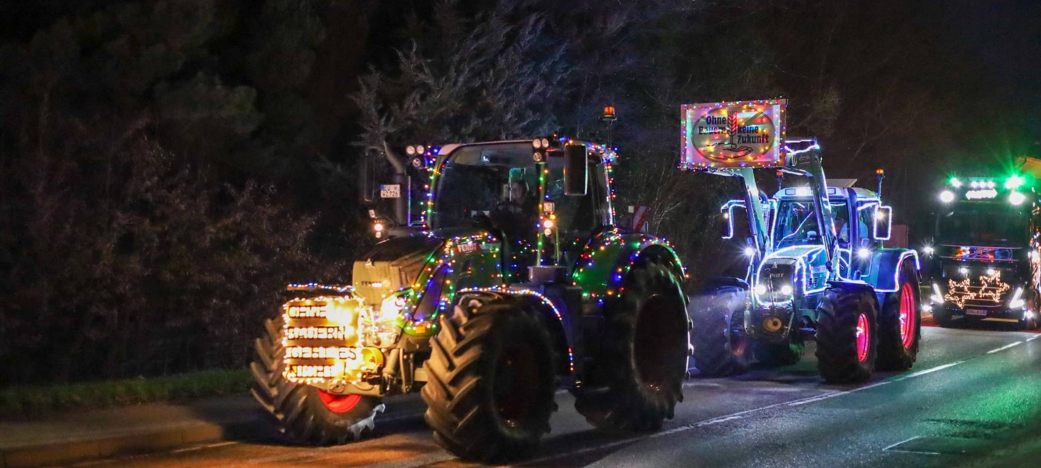 Lichterzug rollt durch Kall und Schleiden