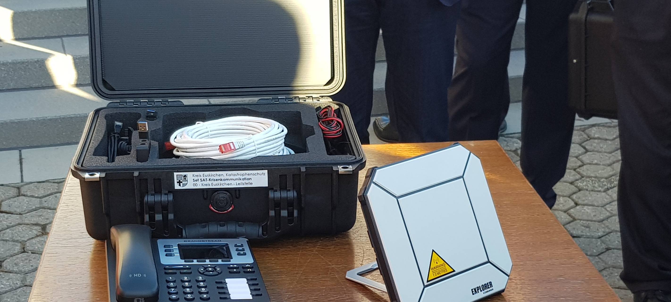 Satellitentelefone für Notfälle im Kreis