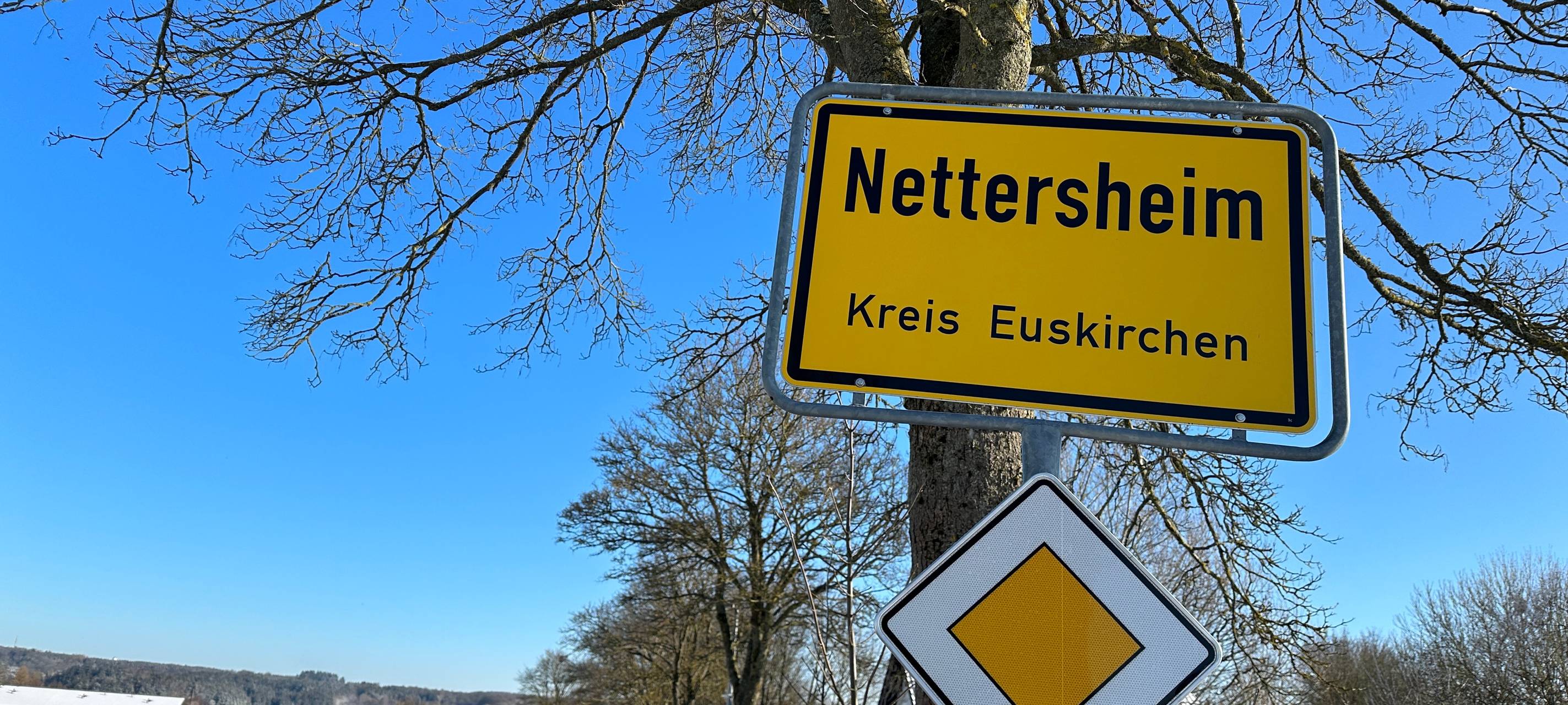 Ortsschilder mit Namenszusatz auf Eifeler Platt möglich