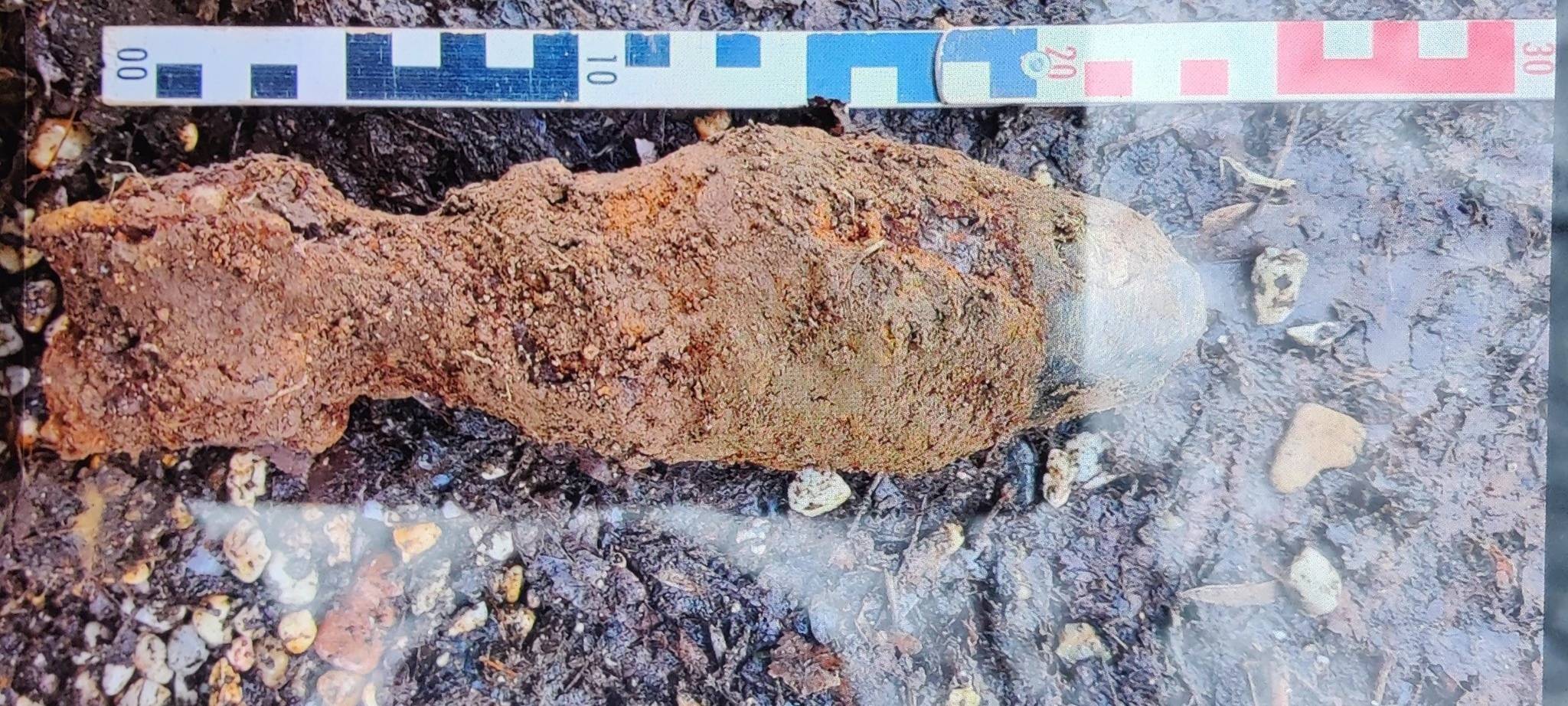 Granaten im Wald am Swister Berg in Weilerswist gefunden
