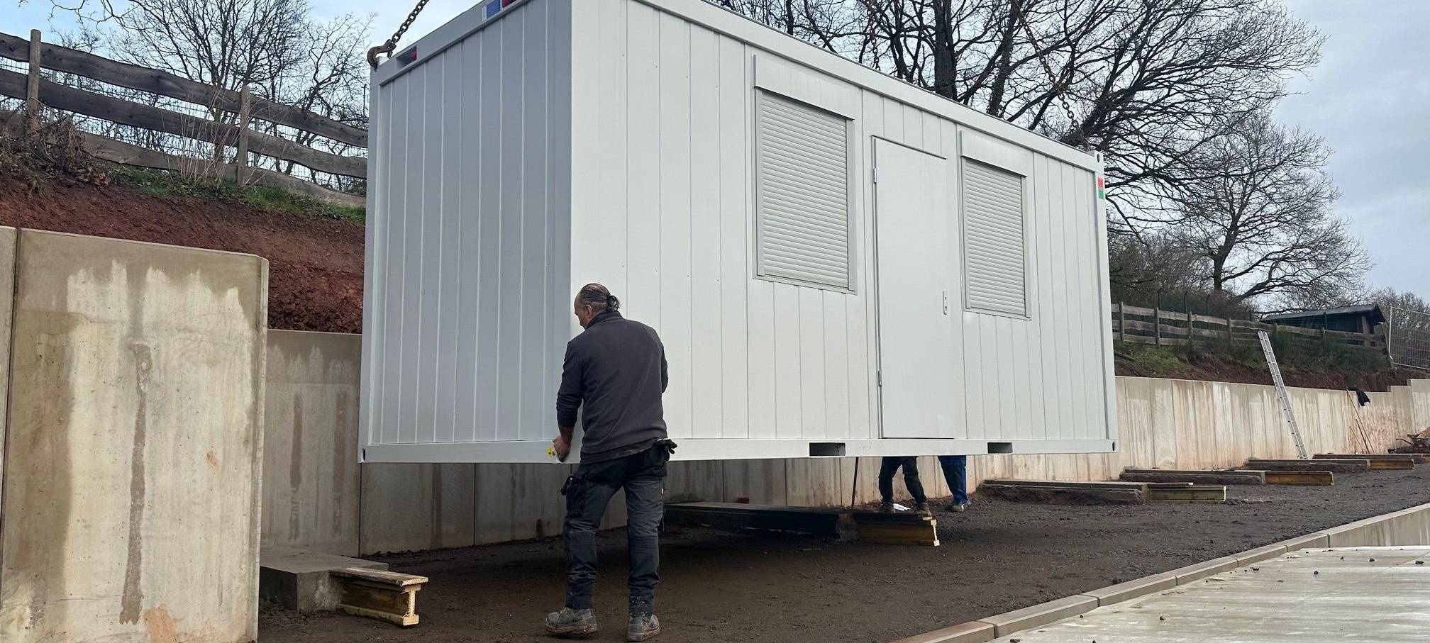 Container für Tierheim in Mechernich