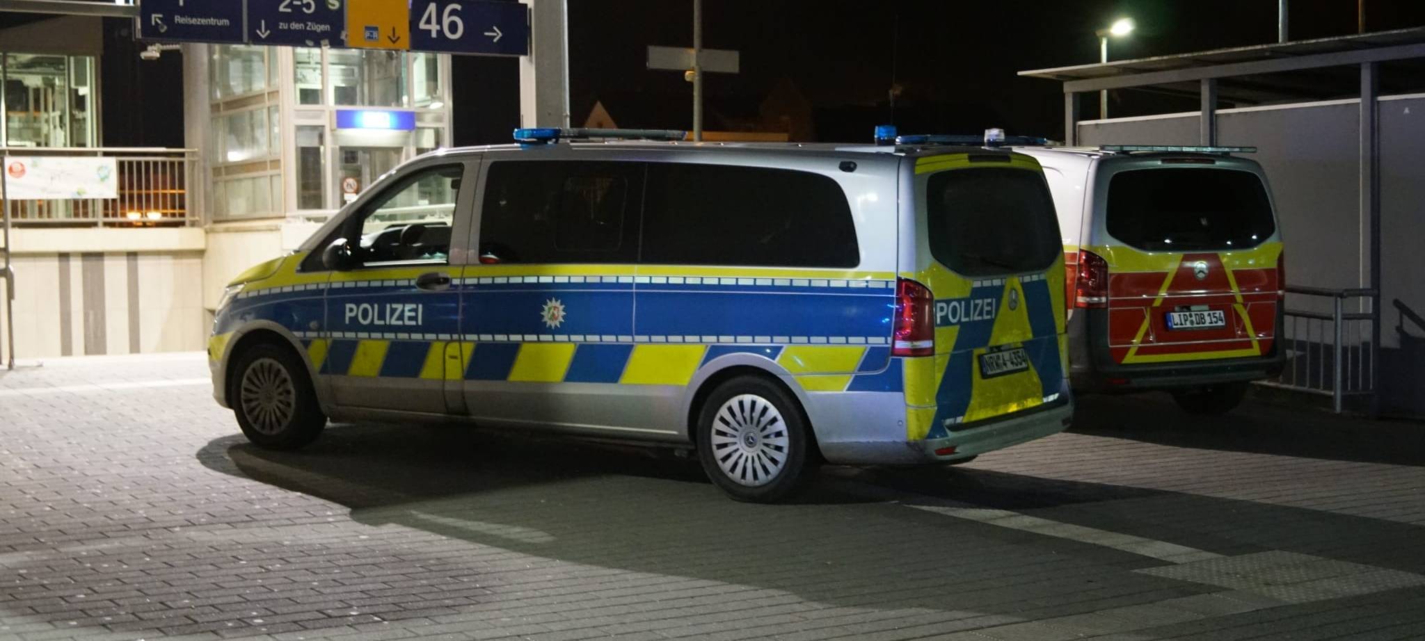 Euskirchen: Mann gerät am Bahnhof zwischen Zug und Bahnsteig