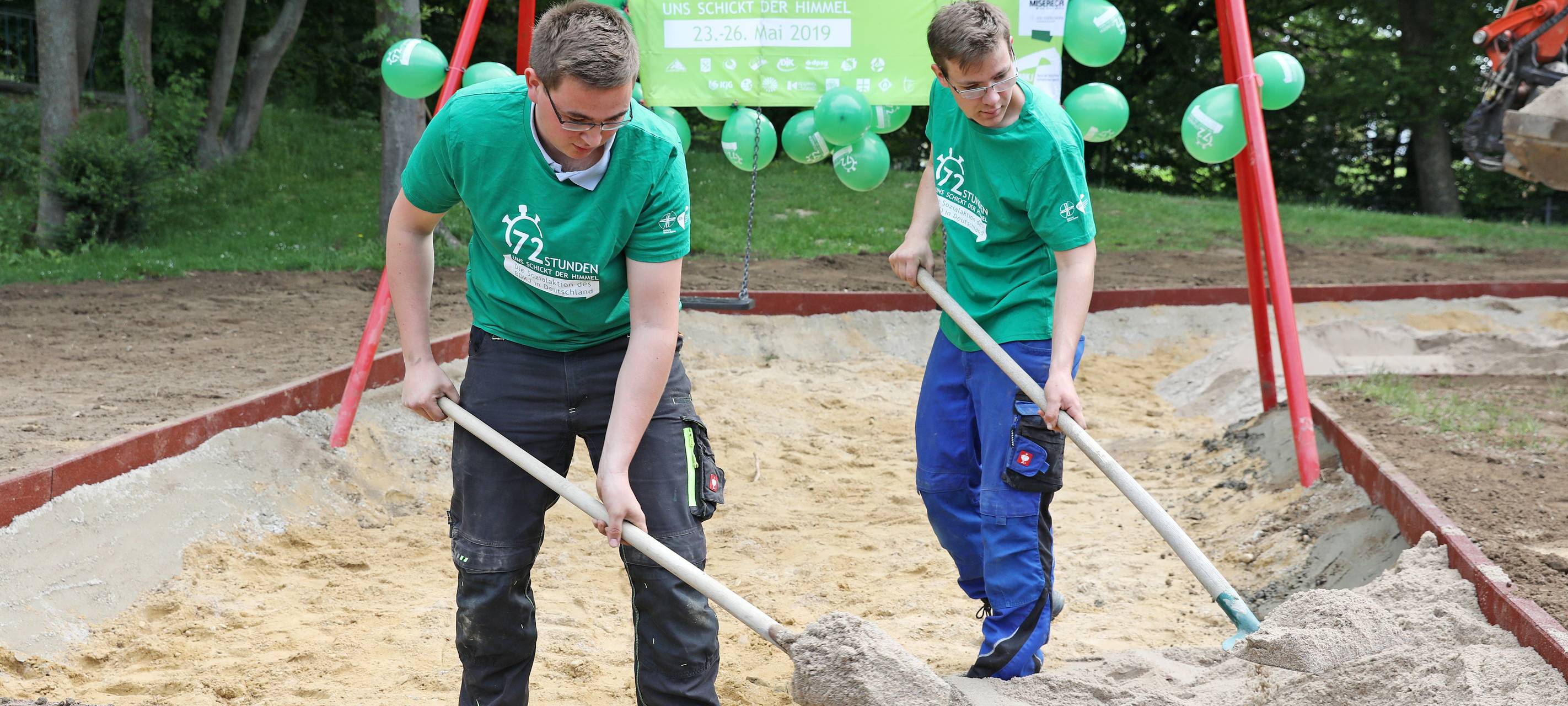 Jugendliche tun Gutes