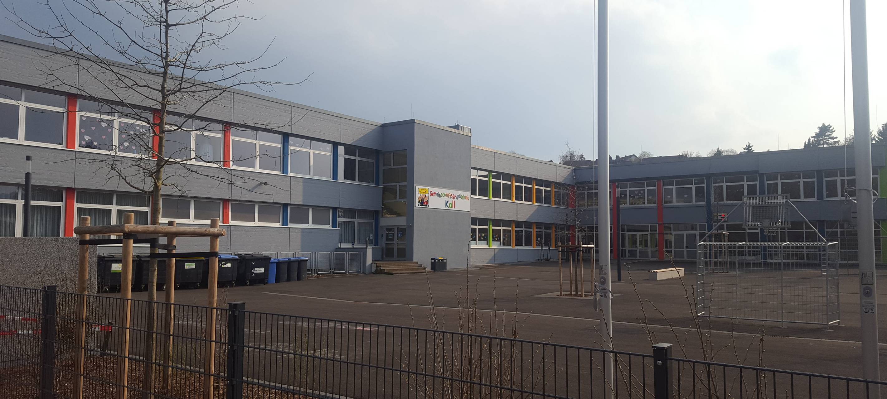 Neues Dach für Kaller Grundschule