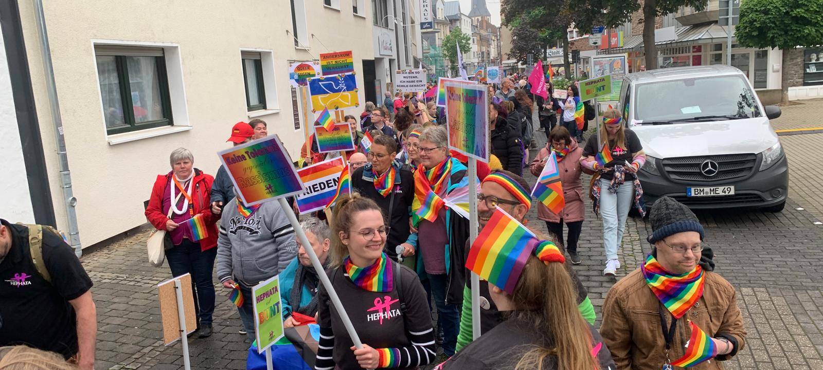 Rund 300 Teilnehmer bei Pride-Parade in Euskirchen