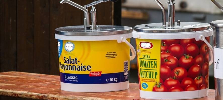 Diebe stehlen Ketchup und Mayonnaise