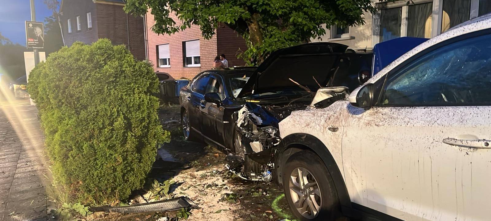 Insassen überstehen Autounfall in Zülpich leicht verletzt