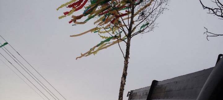 Corona-Regeln gelten auch für das Maibaum stellen