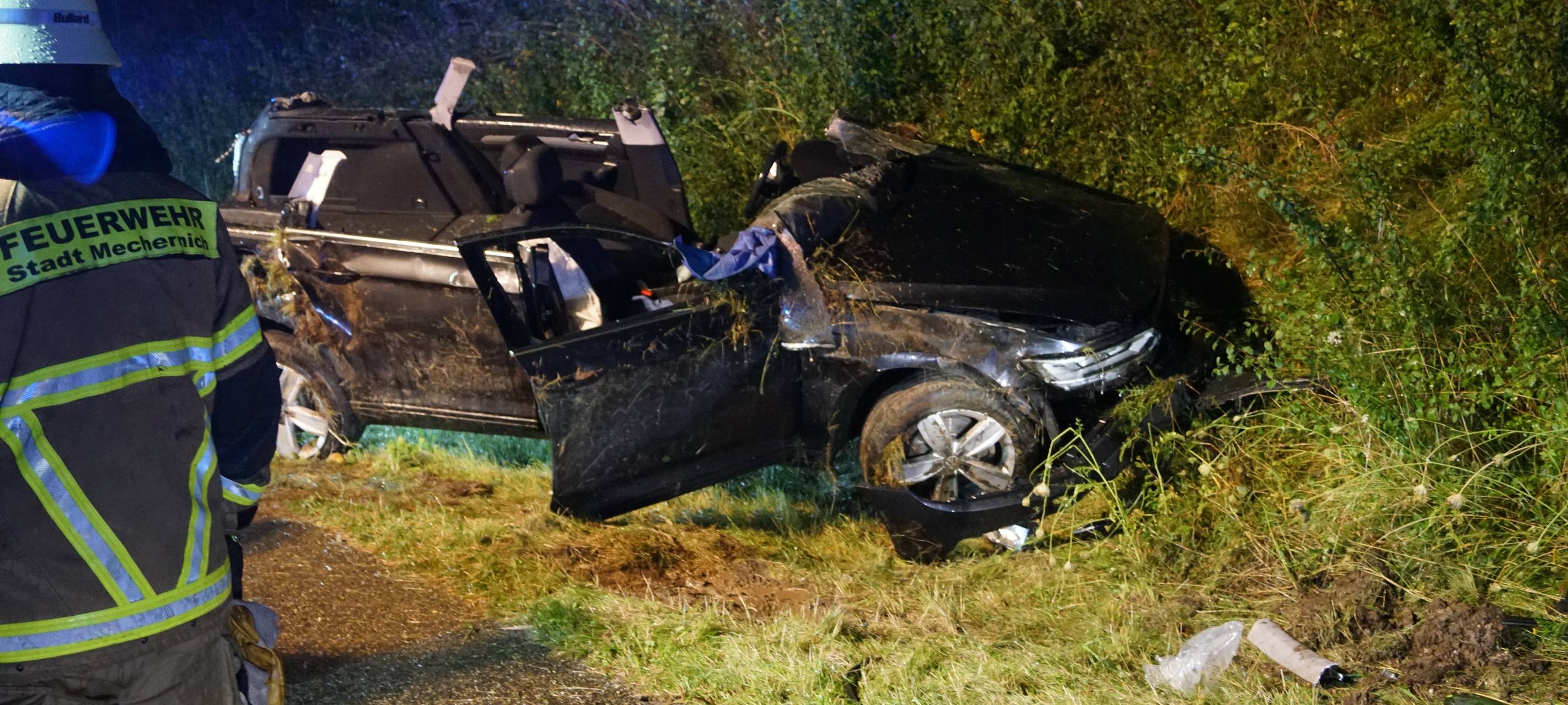 Zwei Unfälle bei starkem Regen auf der A1 bei Mechernich