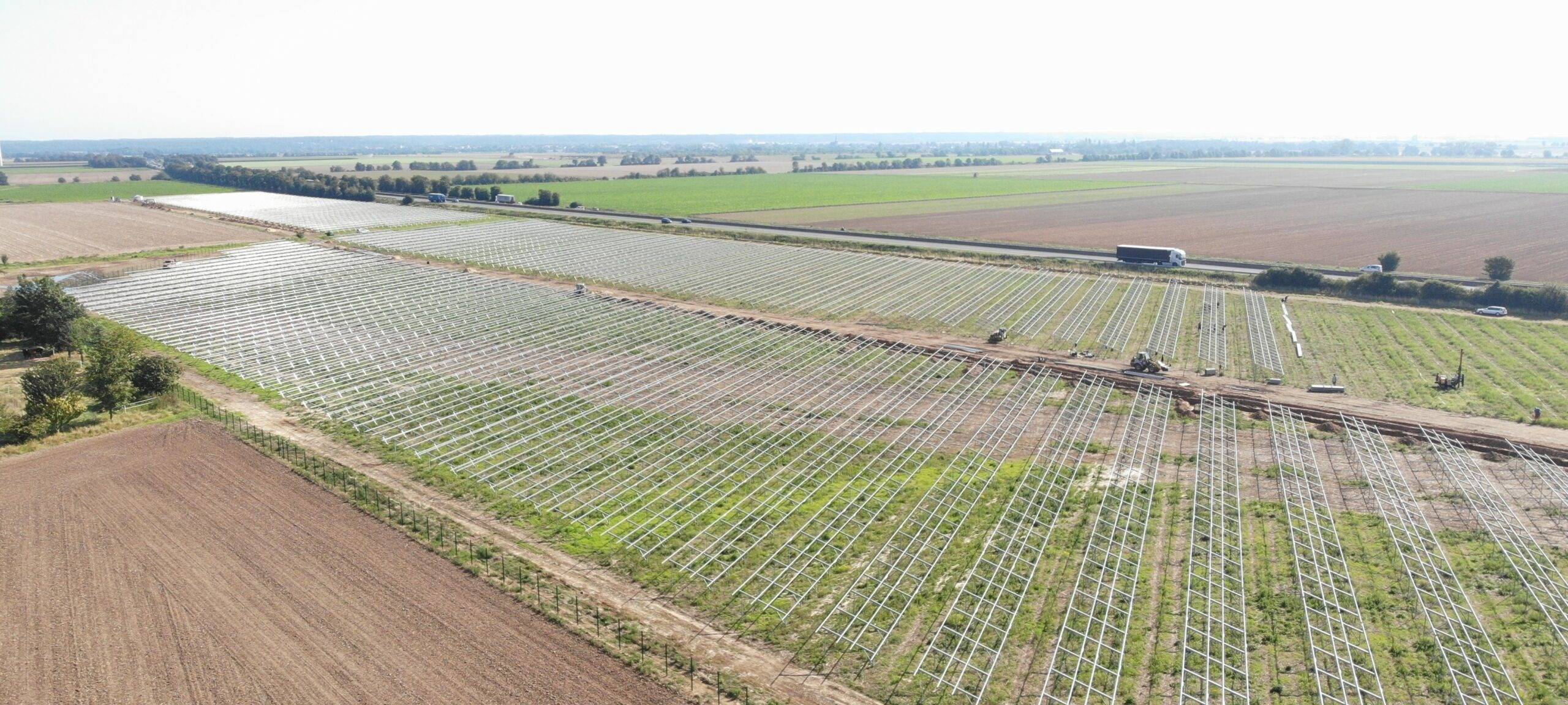 Riesiger Solarpark bei Weilerswist: Bauarbeiten gestartet
