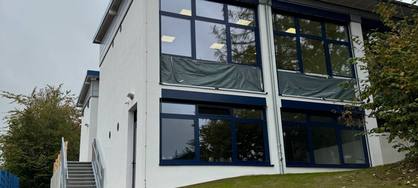 Grundschule in Ülpenich feiert Erweiterung & Modernisierung
