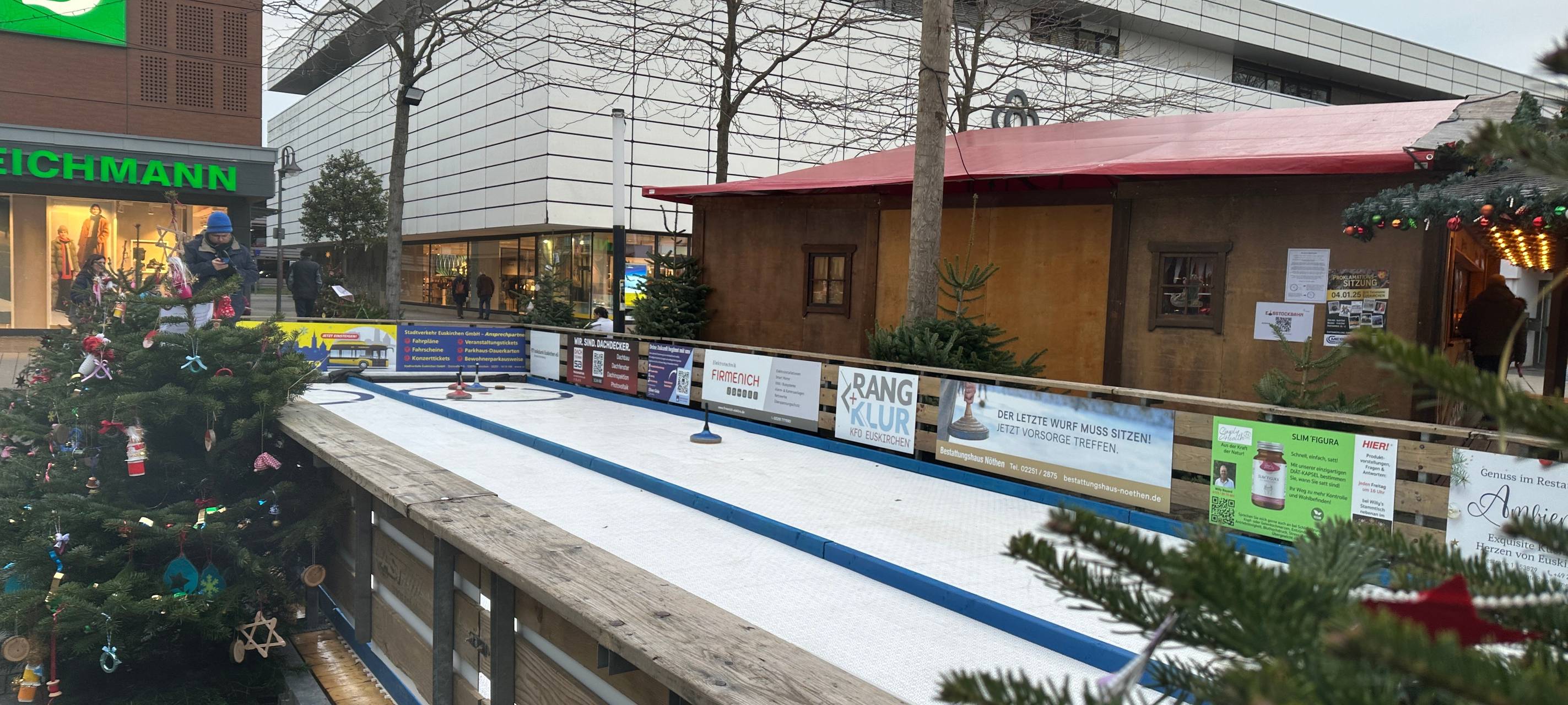 Anmeldung für Eisstockbahn möglich