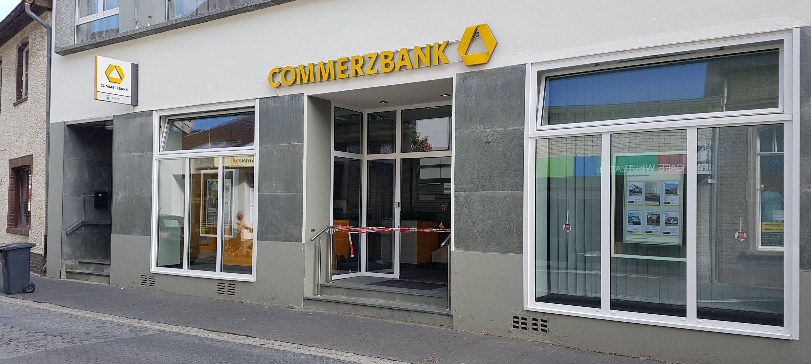 Zülpicher Commerzbank öffnet Samstag wieder