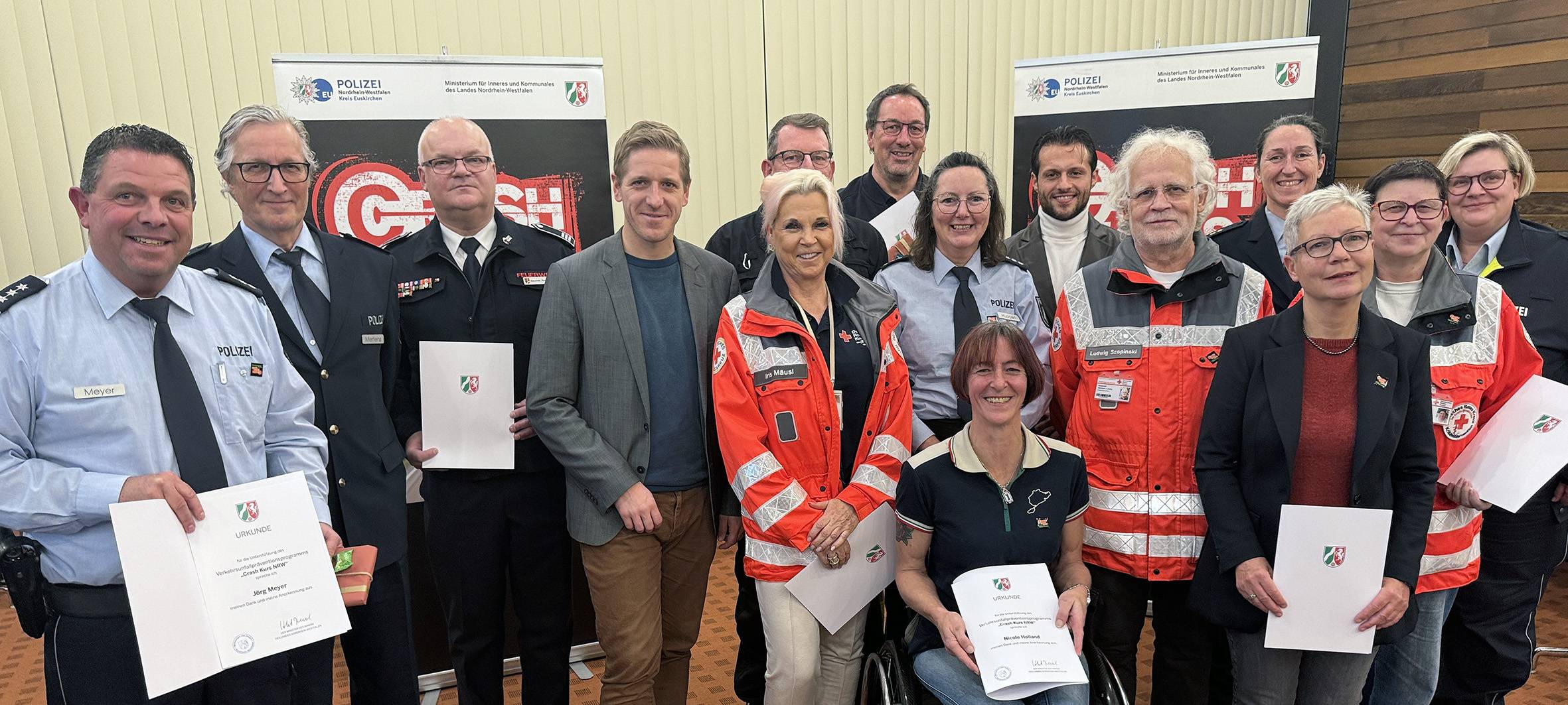 Ehrung für Euskirchener Team "Crash-Kurs NRW"