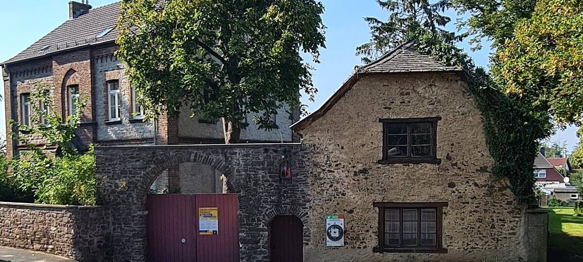 Euskirchen-Kirchheim: Denkmalschutz für Pastoratsgebäude