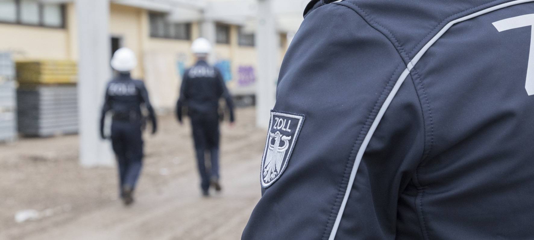 Großrazzia gegen Schwarzarbeit im Baugewerbe