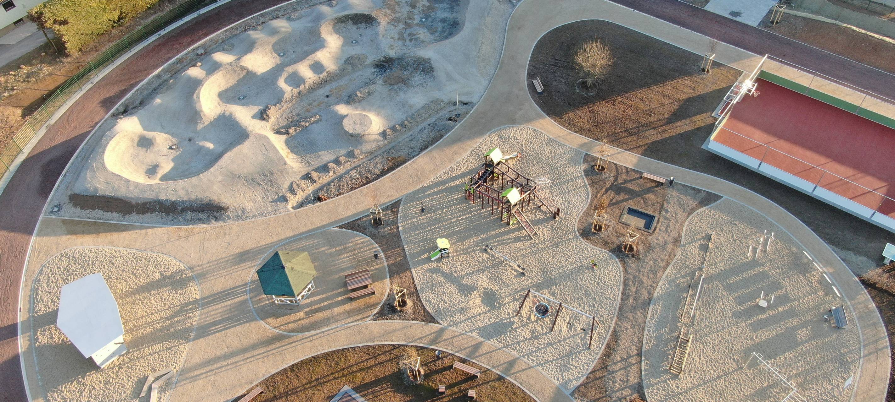 Neuer Spiel- und Sportplatz in Kall braucht noch Regen