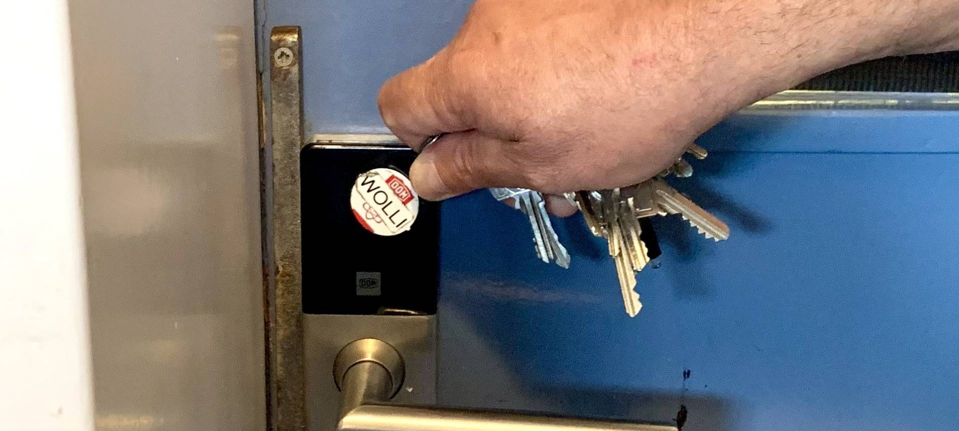 Elektronisches Türsystem sorgt für saubere Schultoiletten