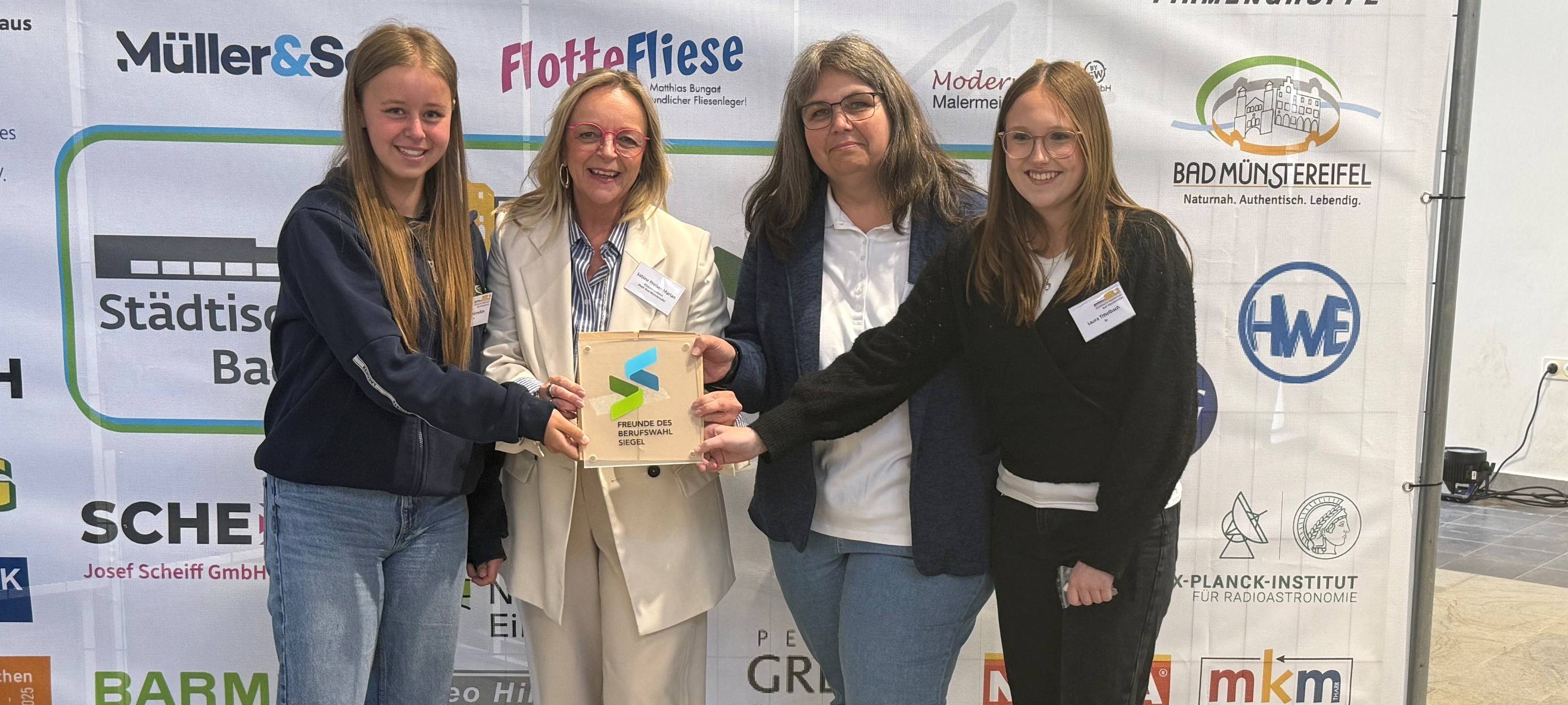 Realschule Bad Münstereifel erhält „Berufswahl-Siegel“