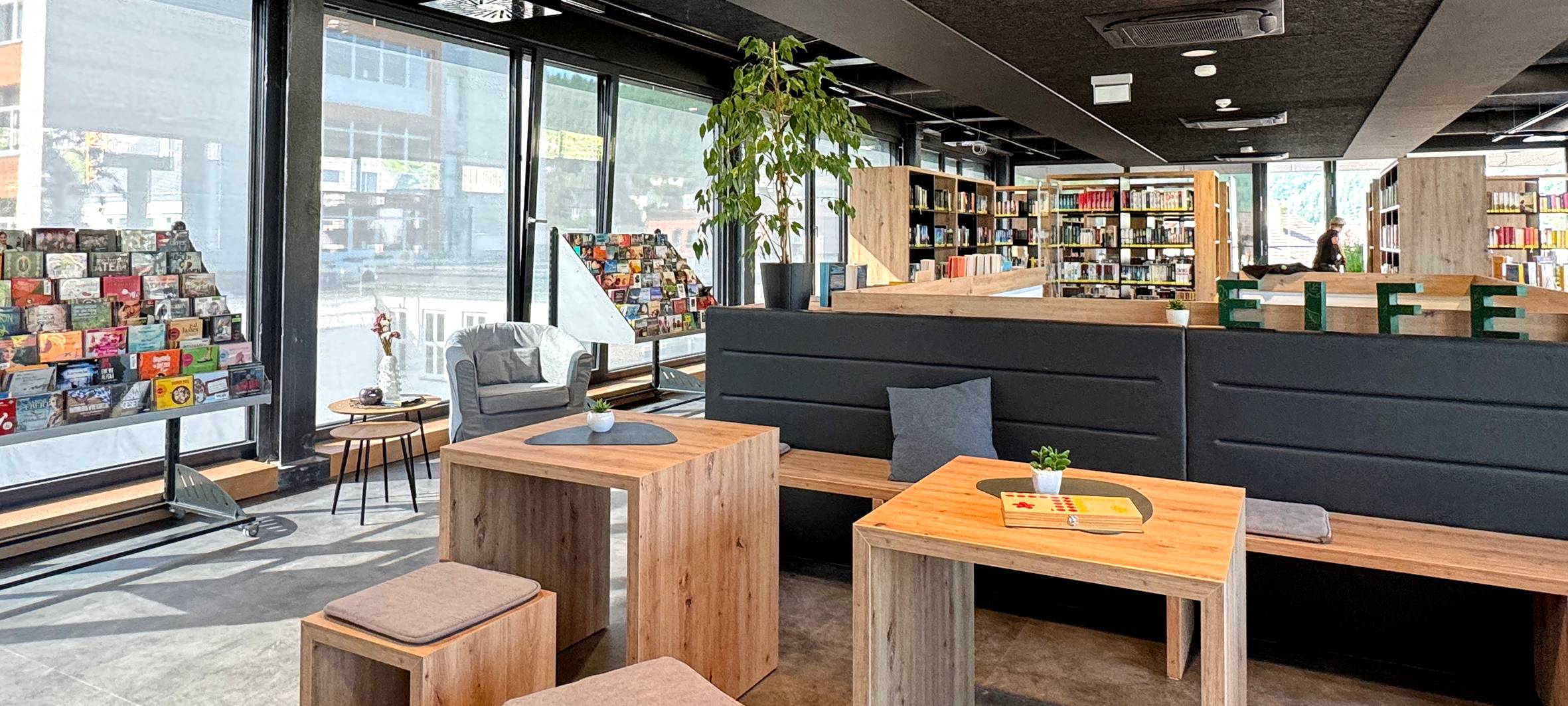 Stadtbibliothek Schleiden jetzt mit Blick auf die Stadt
