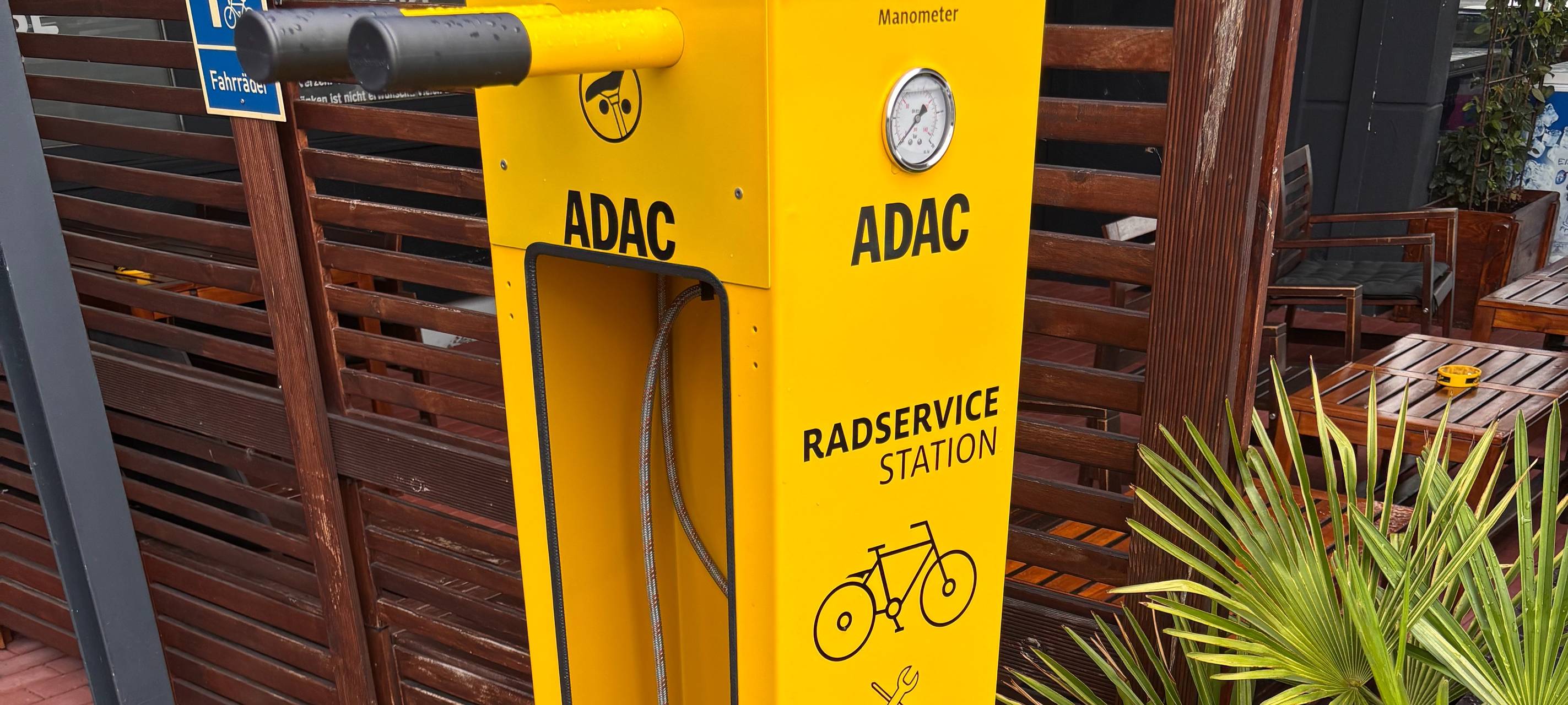 Neue Radservice-Station in Weilerswist eröffnet