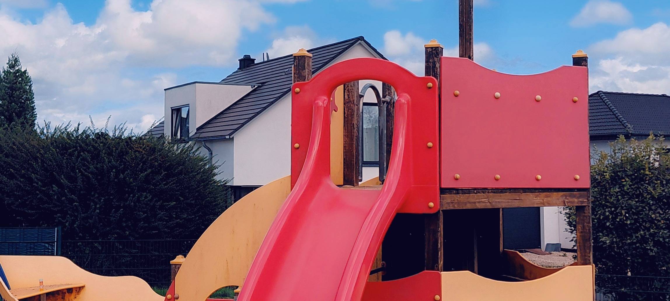 Spielplatzsanierung in Kall abgeschlossen