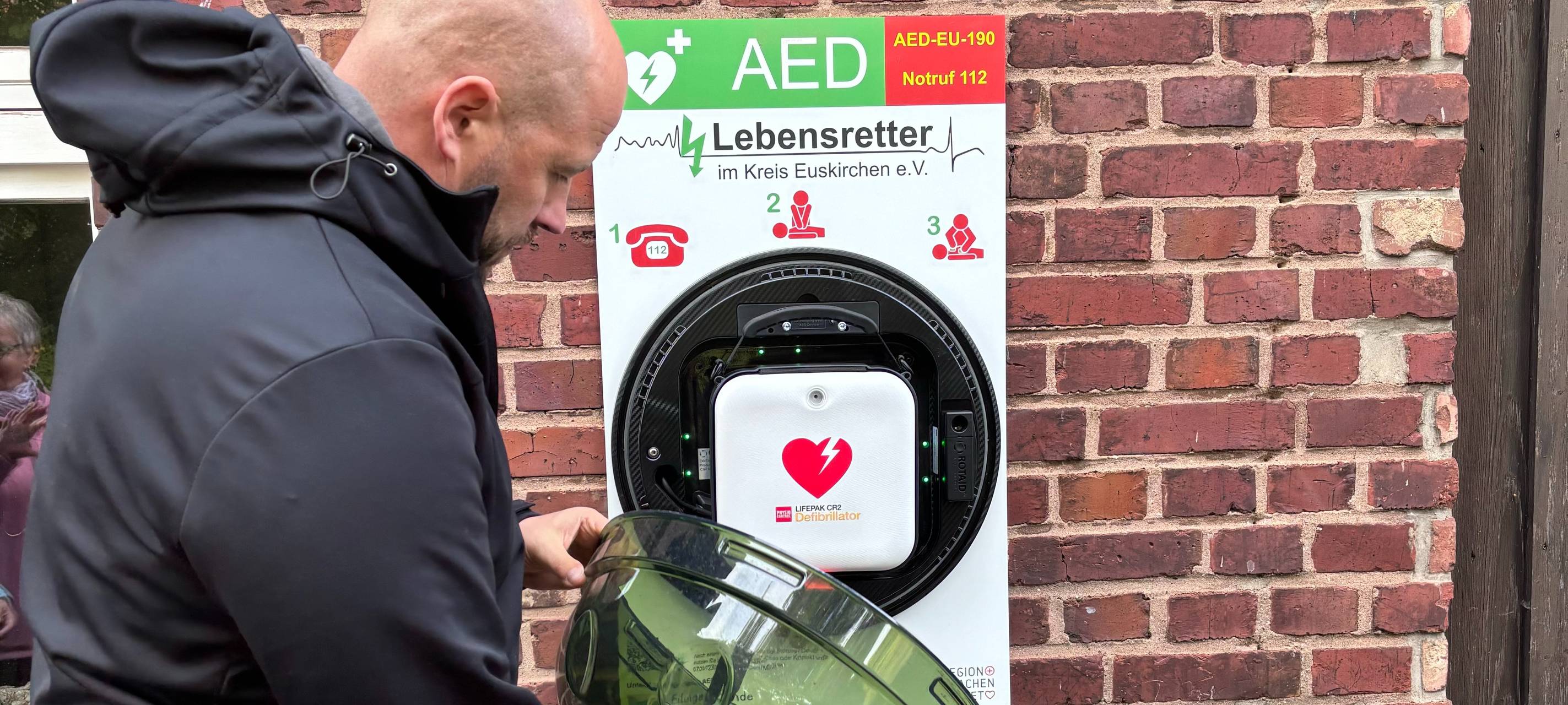 Nettersheim: Defibrillatoren für jeden Ortsteil