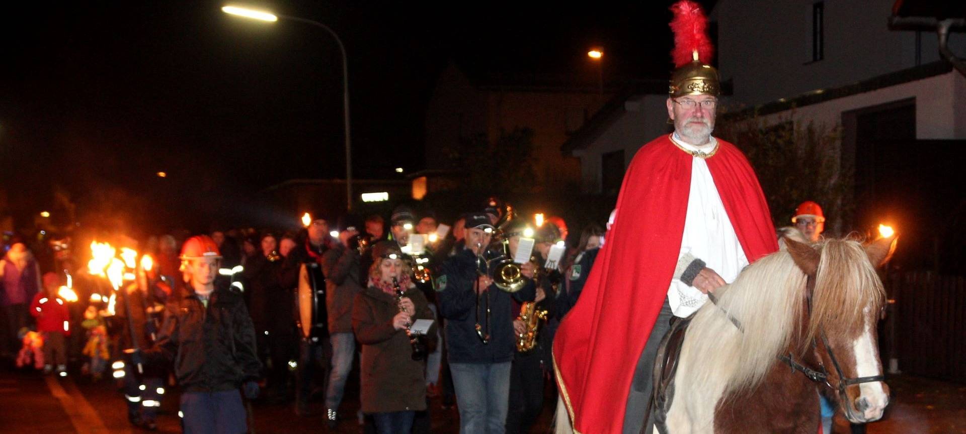 Sankt Martinszüge im Kreis Euskirchen starten