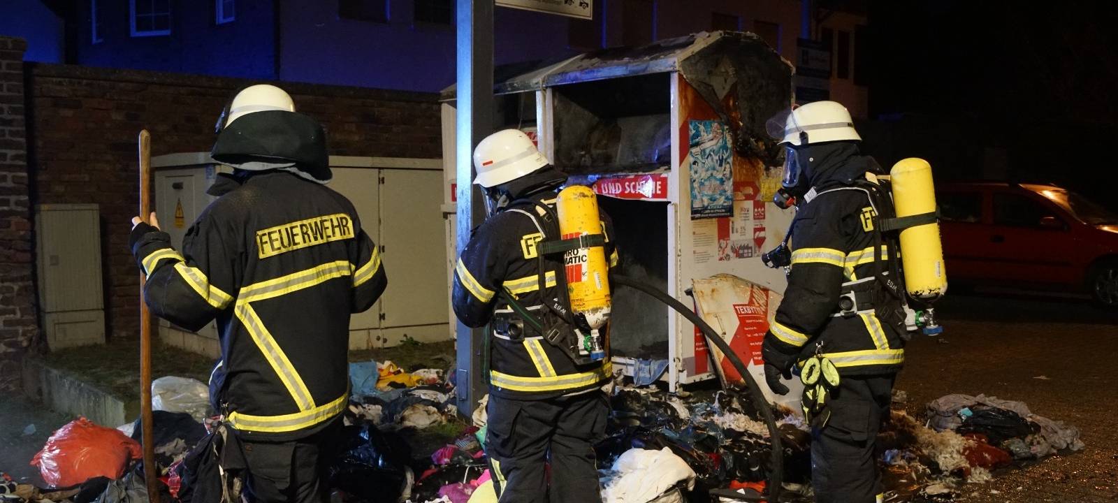 Altkleidercontainer in Zülpich ausgebrannt
