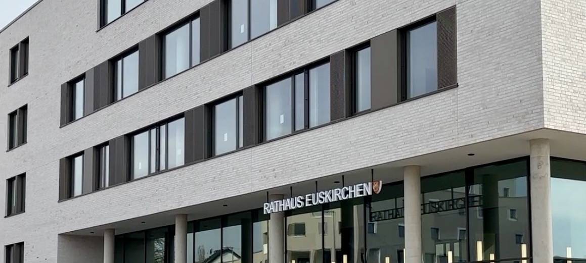 Euskirchen: Neues Rathaus öffnet