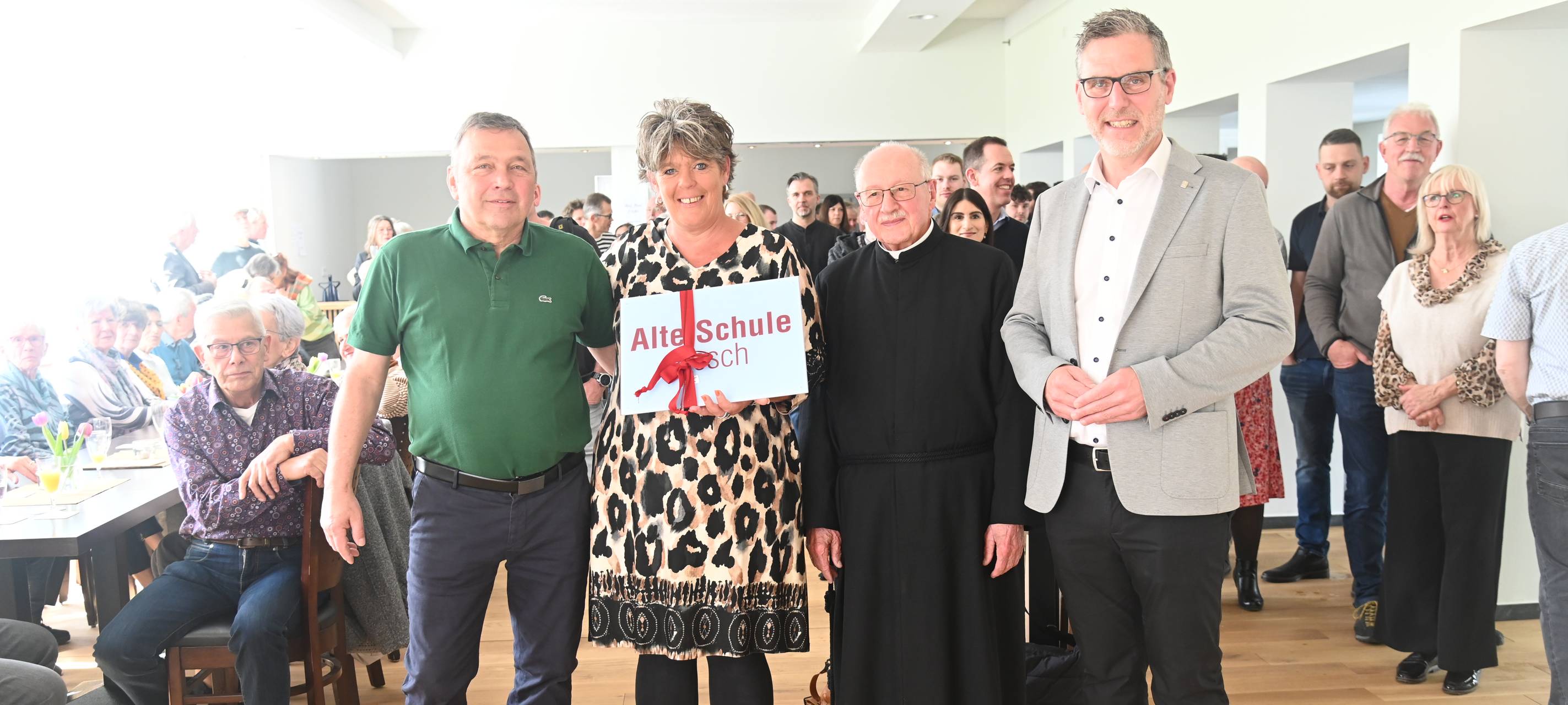 Alte Schule neues Dorfgemeinschaftshaus in Pesch