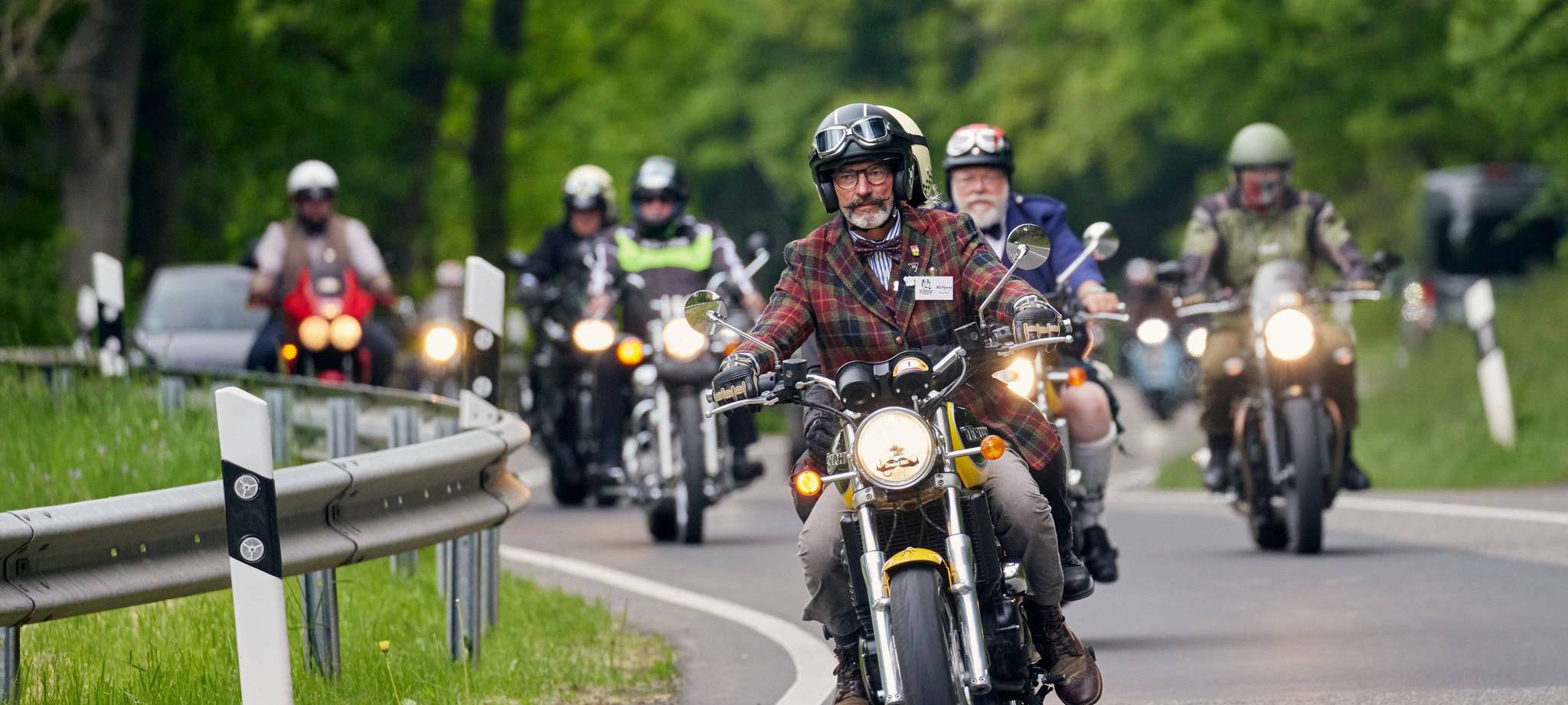 „Distinguished Gentleman’s Ride“ in Gemünd