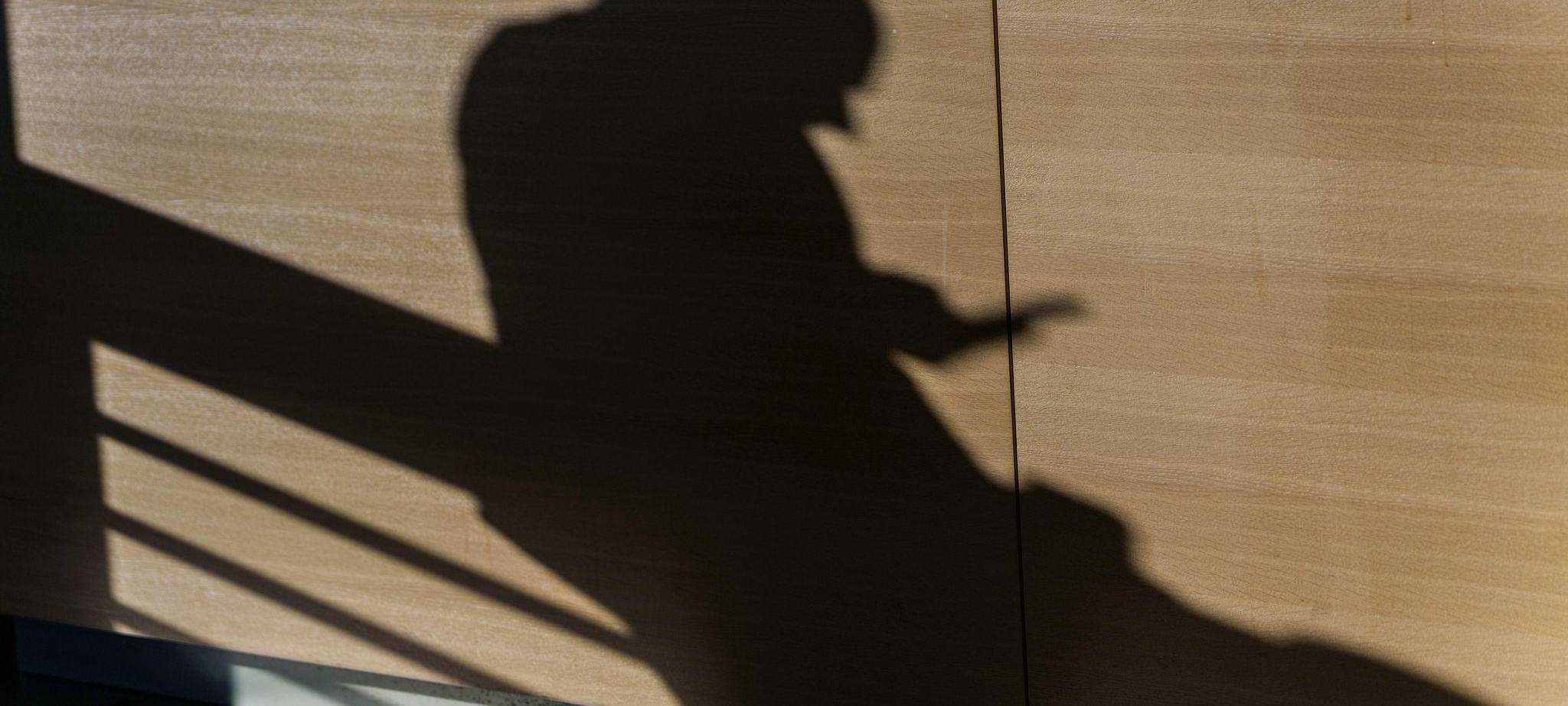 Umfrage: Mehrheit checkt stündlich das Handy