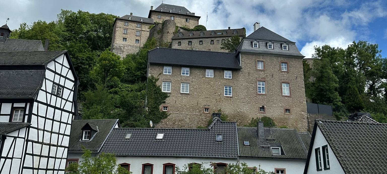 12.-14.06. Open-Air-Eifelkneipe