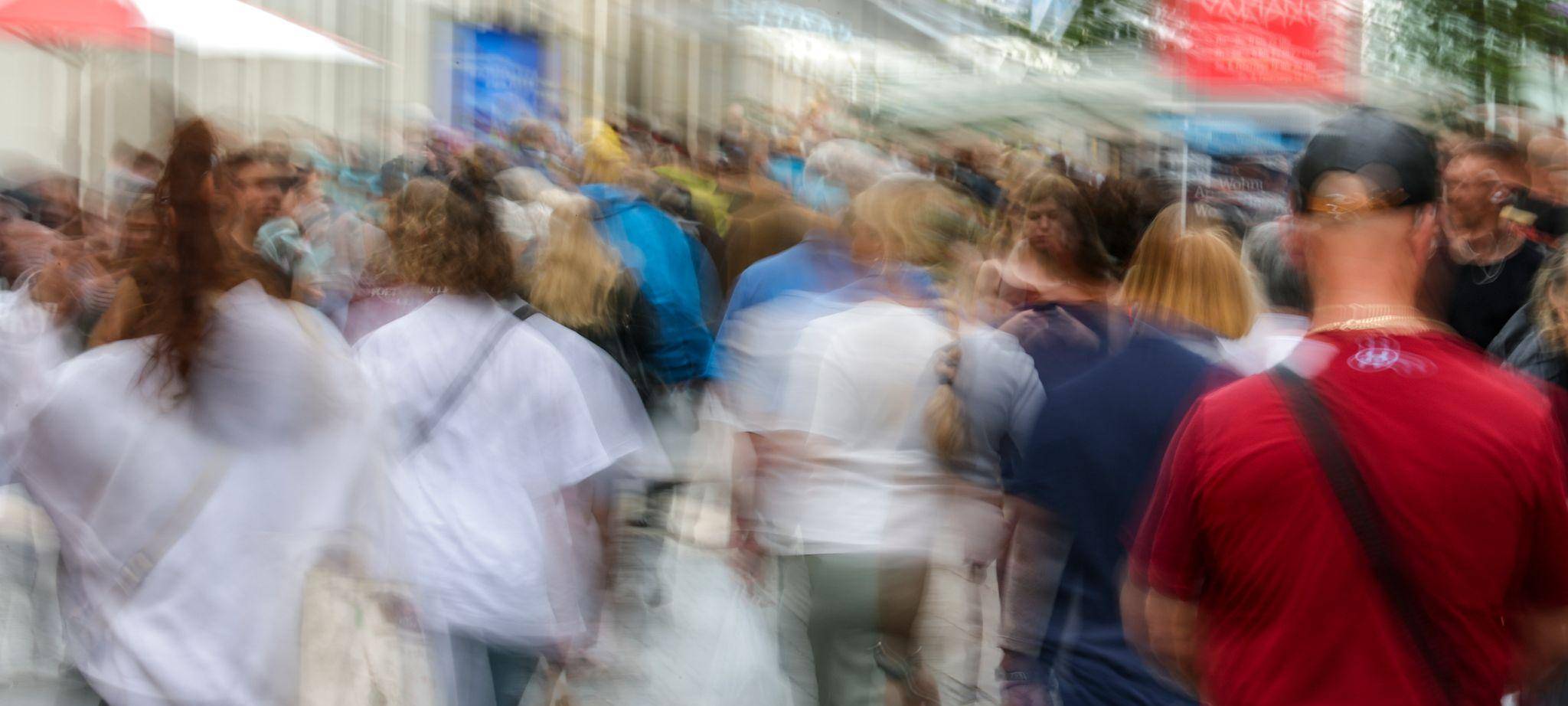 Passanten in der Innenstadt