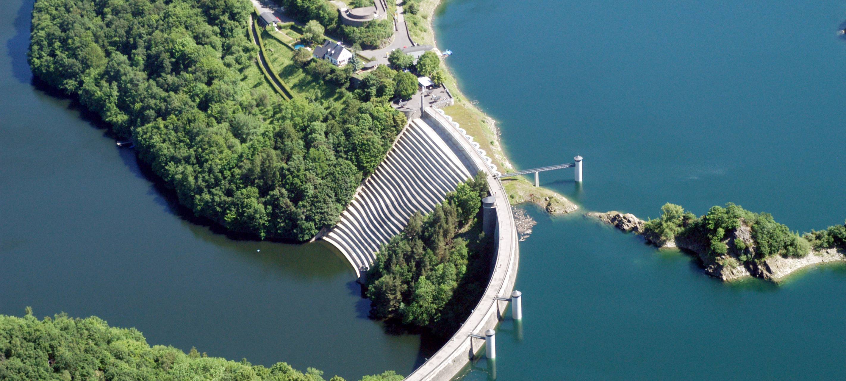 Luftbild der Urfttalsperre