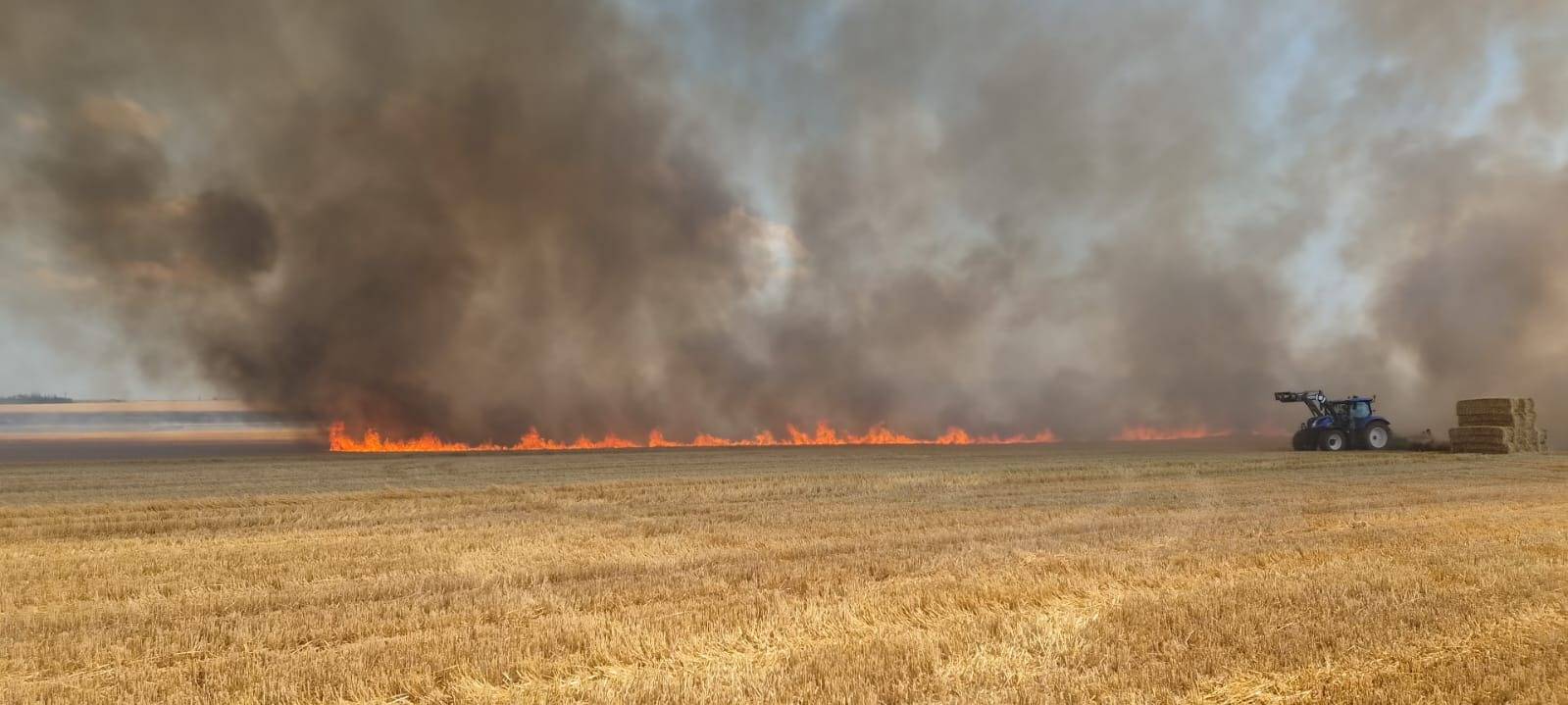 Großer Feldbrand in Zülpich