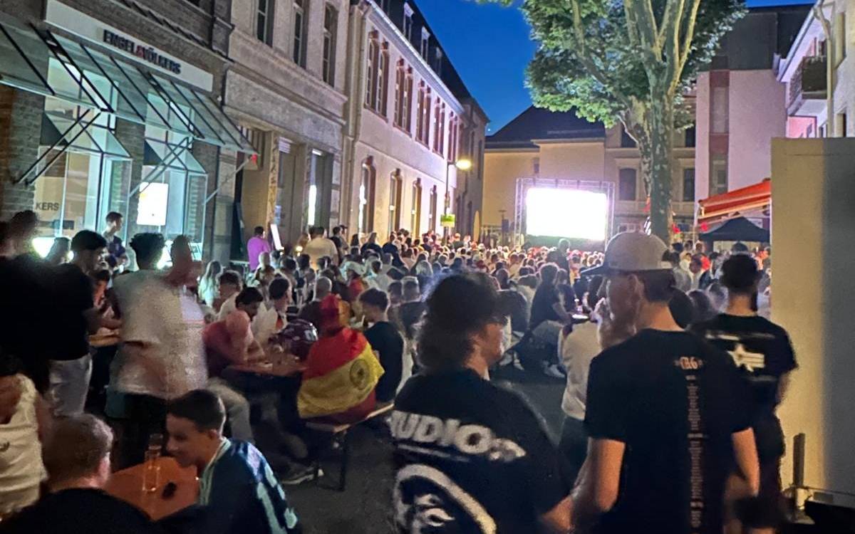 Enttäuschte Fußball-Fans im Kreis Euskirchen