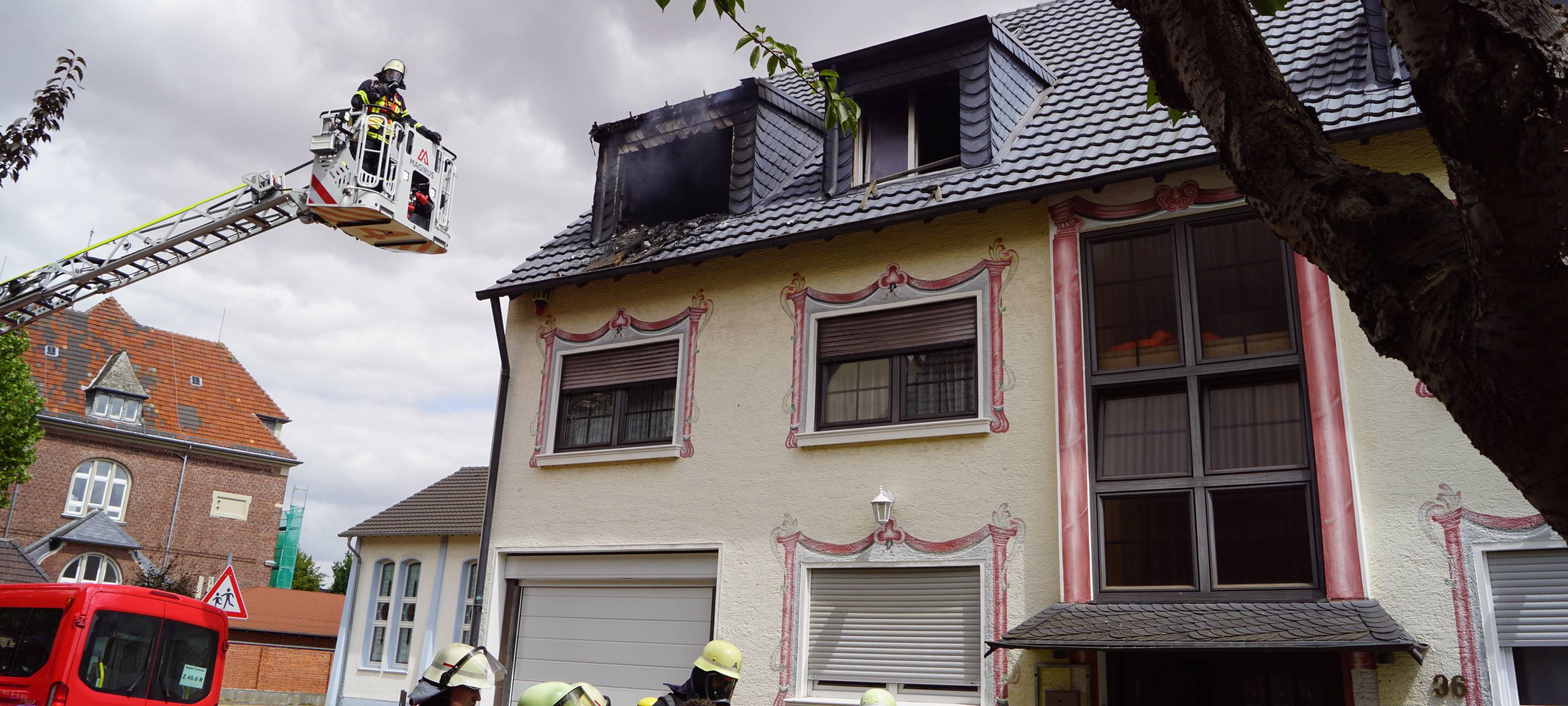 Dachstuhlbrand in Euskirchener Kernstadt