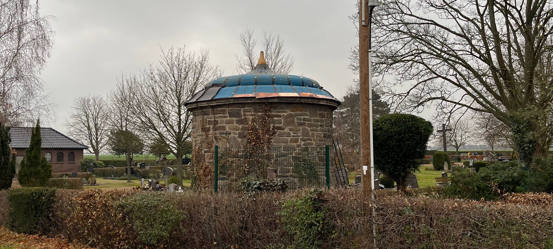 Kupferdach von Kapelle gestohlen